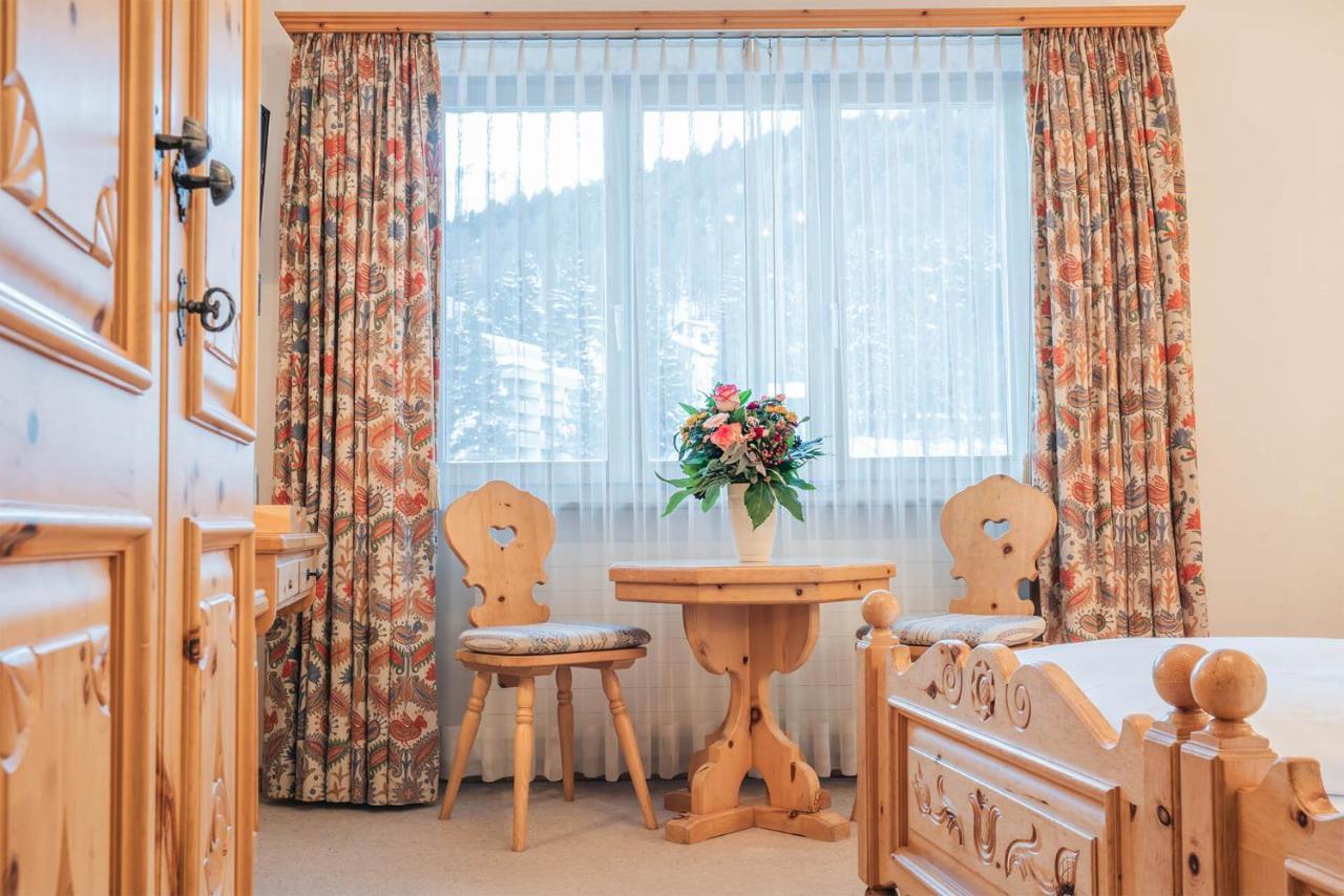Hotel Corvatsch - Web Check-In 圣莫里茨 外观 照片