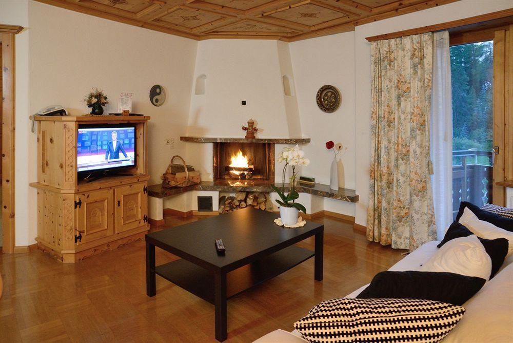 Hotel Corvatsch - Web Check-In 圣莫里茨 外观 照片