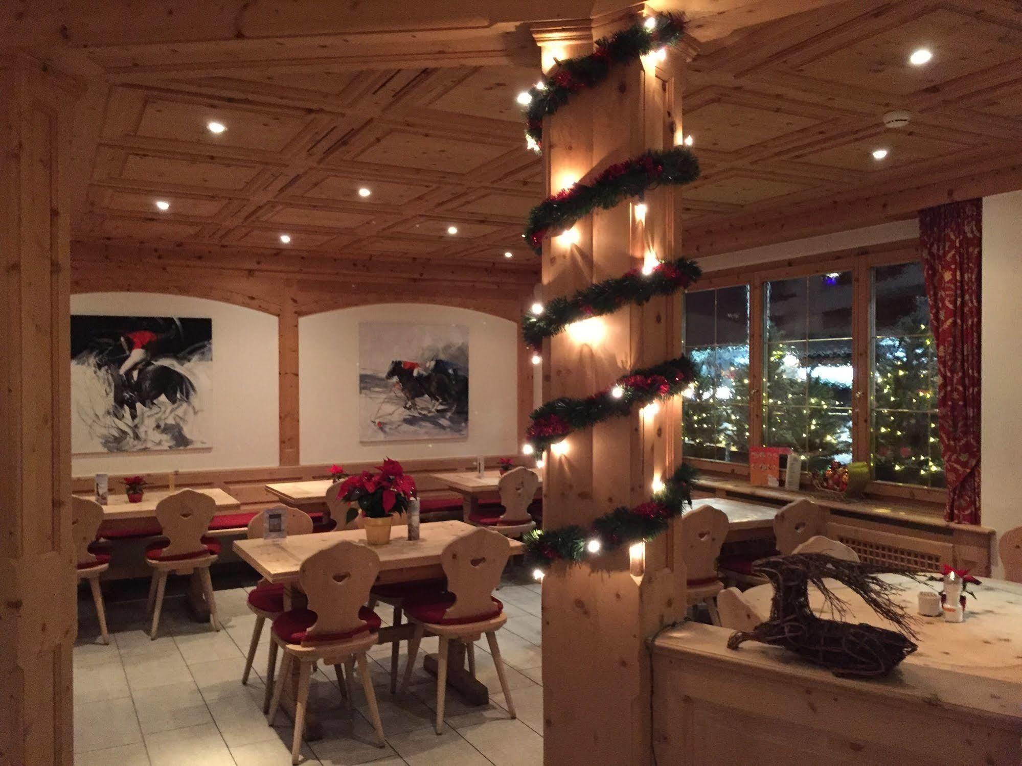 Hotel Corvatsch - Web Check-In 圣莫里茨 外观 照片